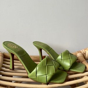 Brand new Vince Camuto heeled sandals, never worn. Size 7.5. Colour is green.